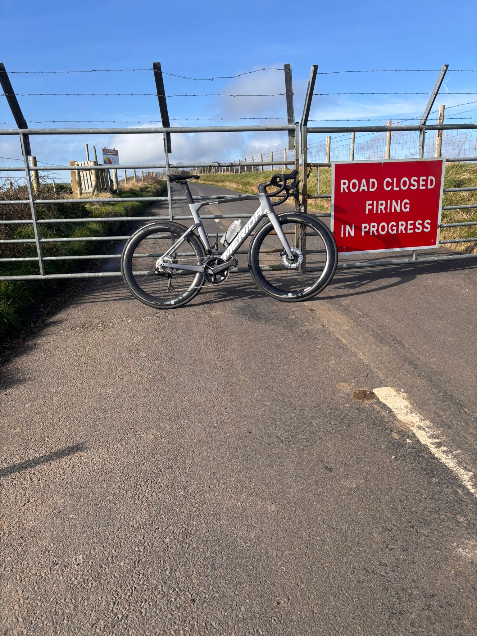 Merida Reacto 8000 Aero Road Bike in Gunmetal Grey